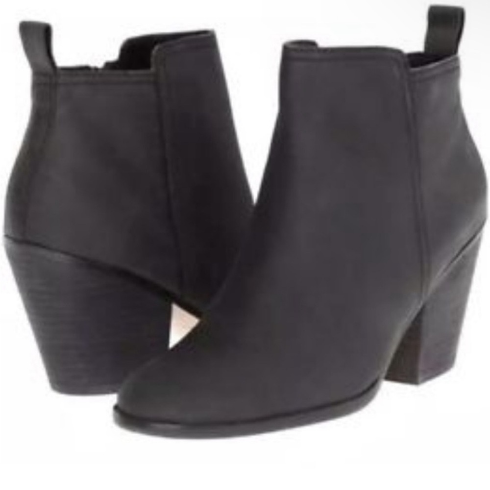 COLE HAAN Chesney Black Leather Ankle Boots Block Heel 8.5